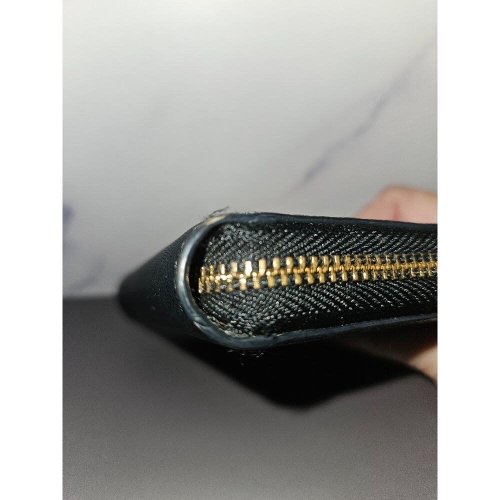 Tory Burch Wallet Black Leather Logo Inner Credit Card Slots Zip-Around - Picture 3 of 6